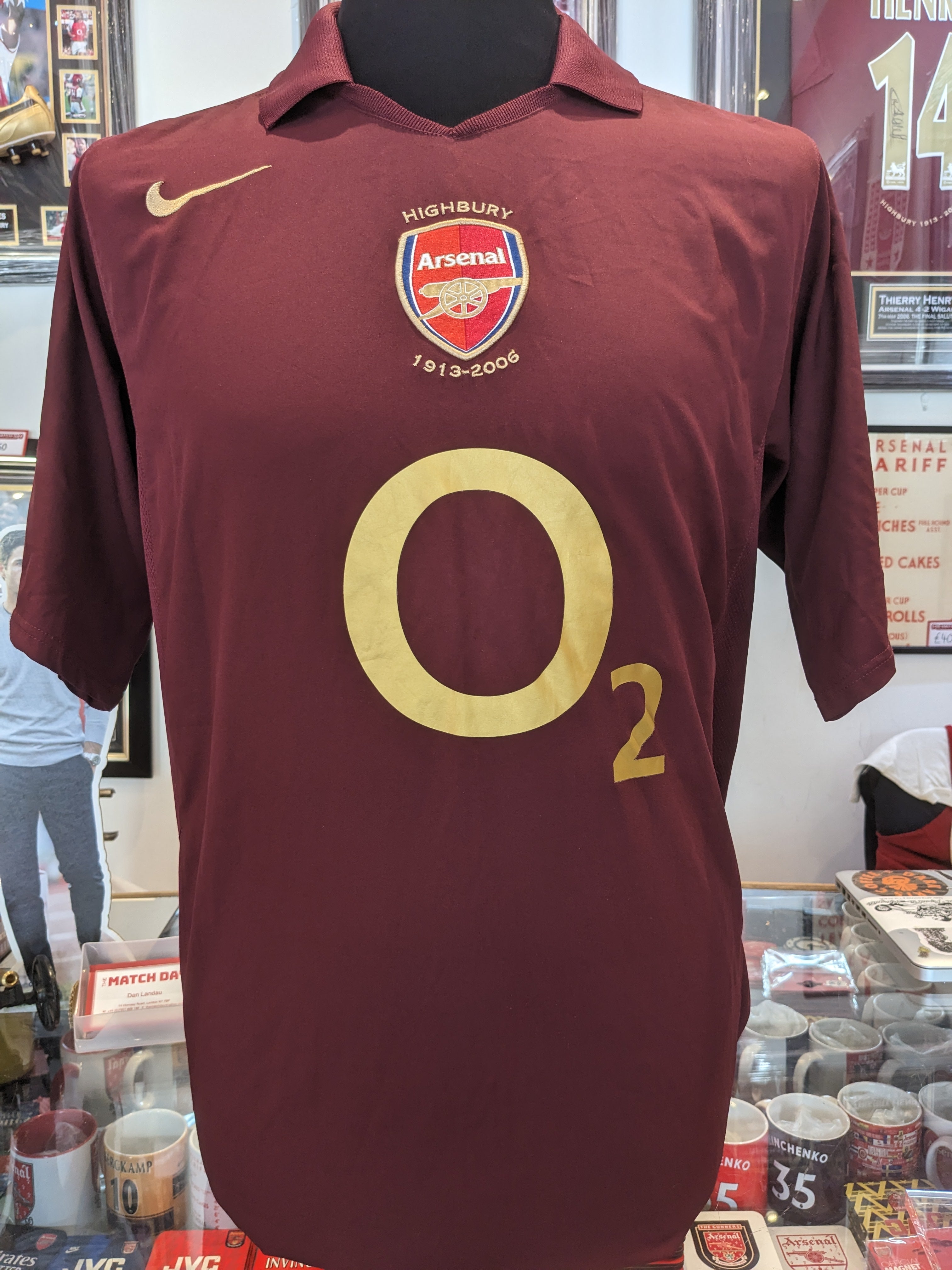 Arsenal FC 2005-06 Home Kit - Main Image