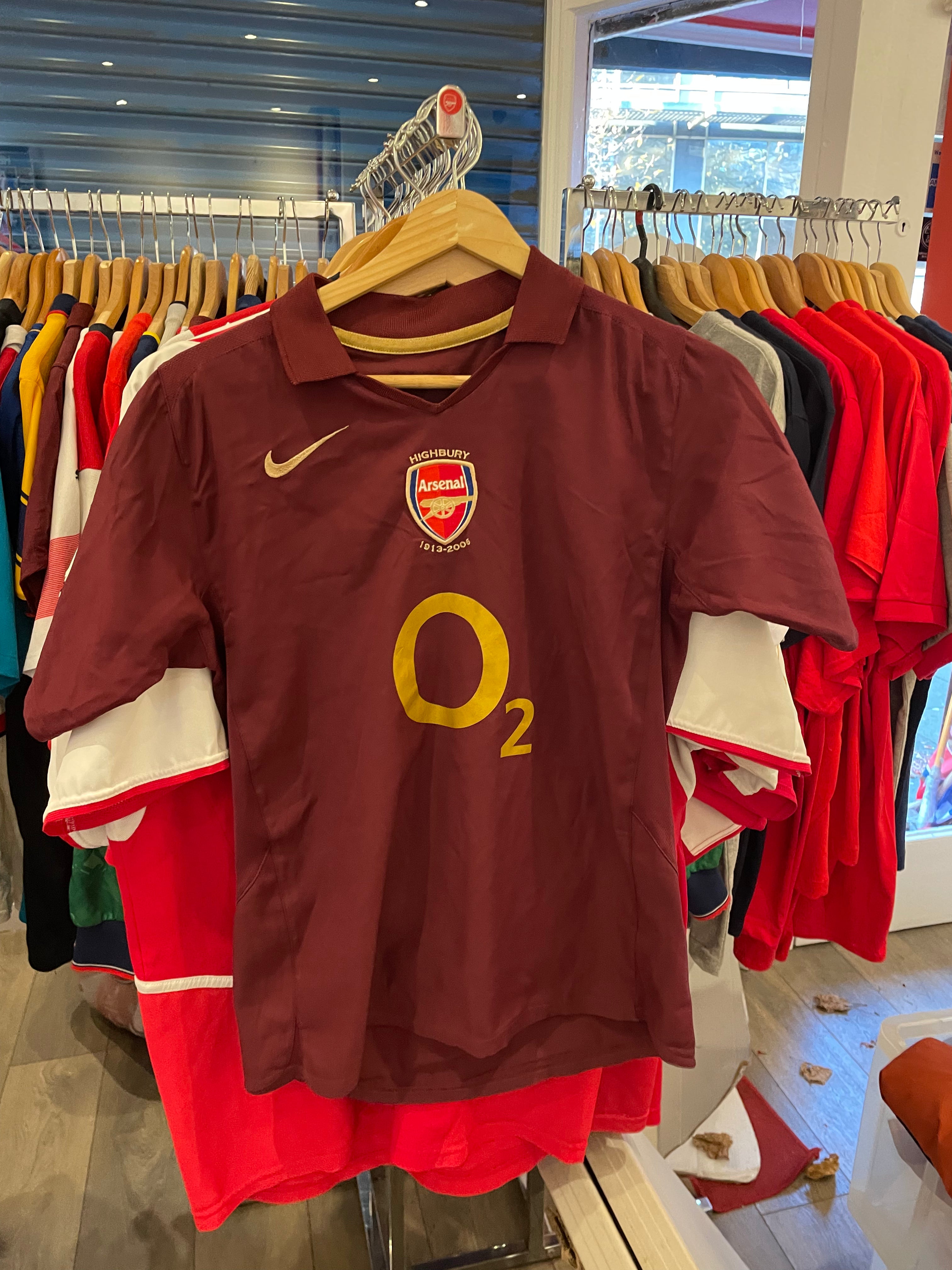 Henry highbury signed shirt The Match Day Shop