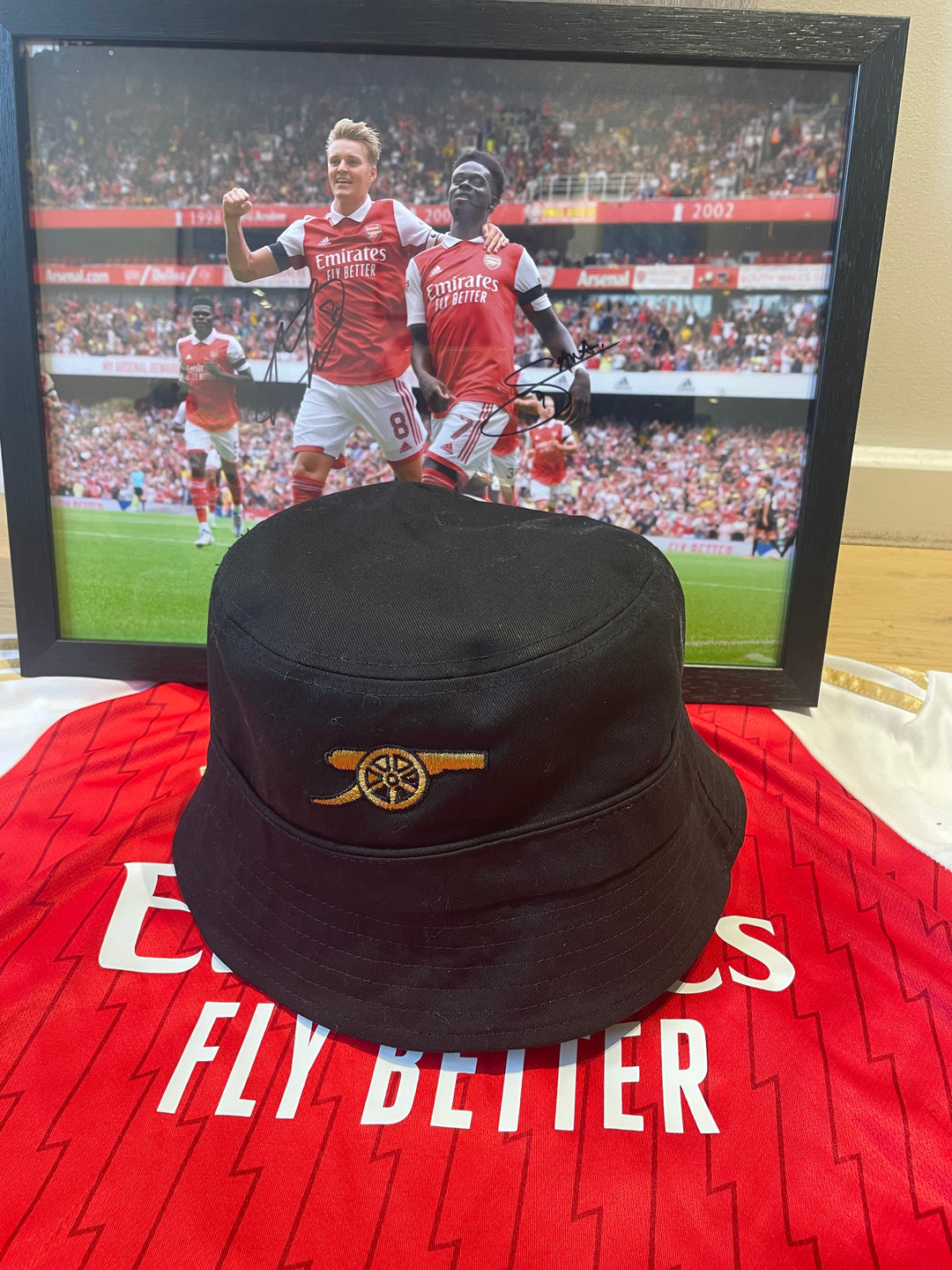 Arsenal Black Reverse Bucket Hat – The Match Day Shop