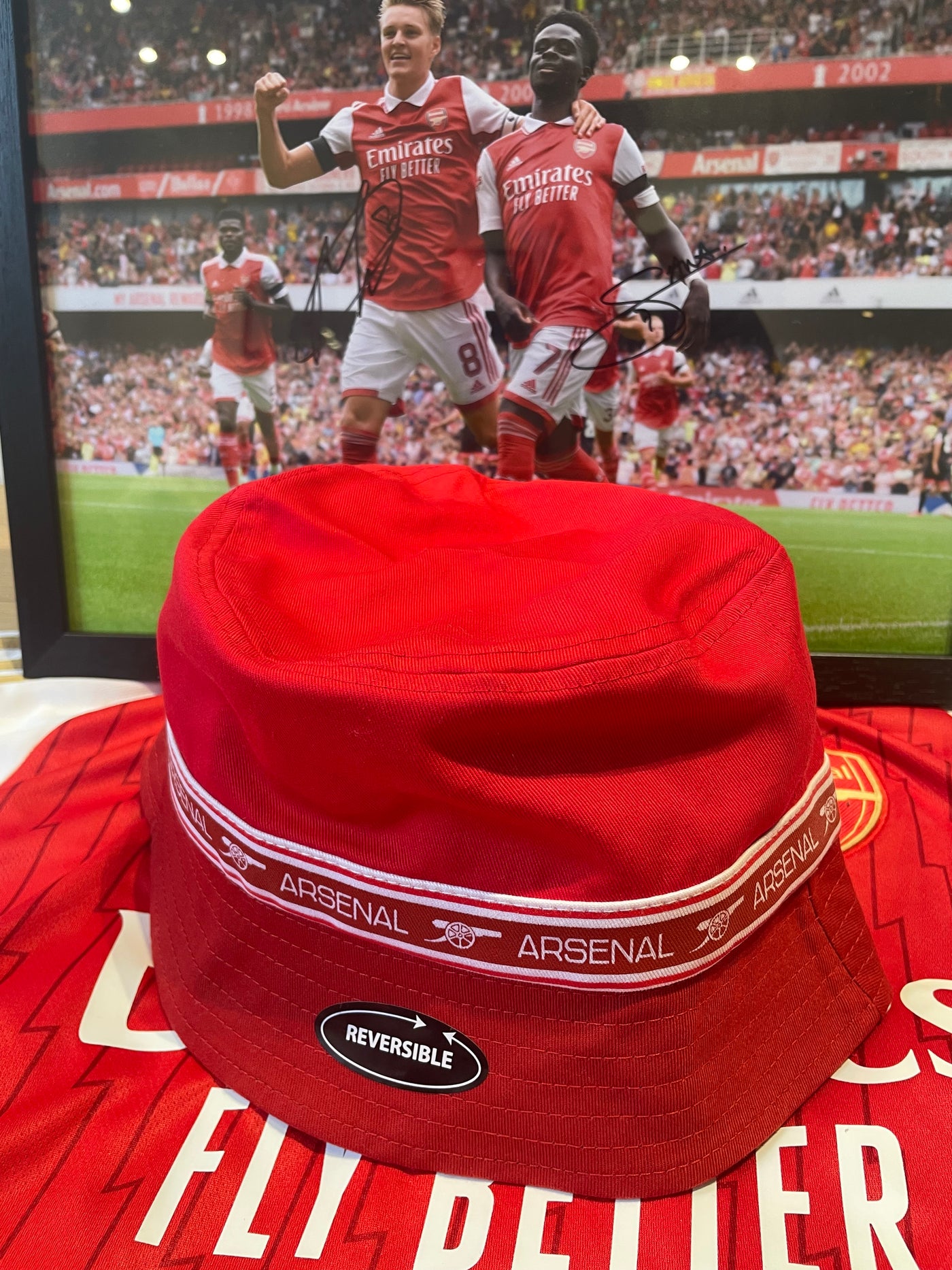 Arsenal Red Reverse Bucket