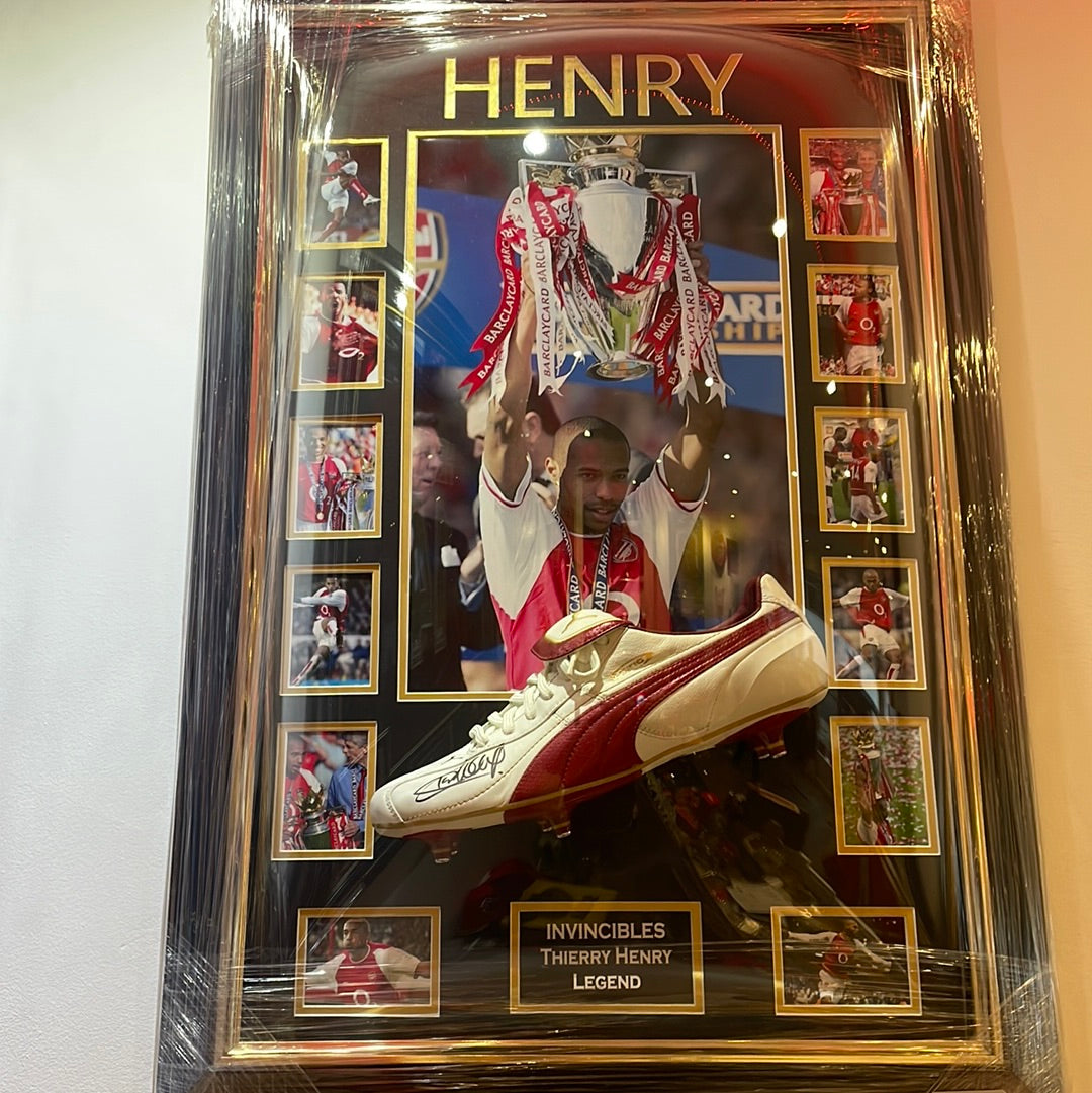 Henry Signed Boot