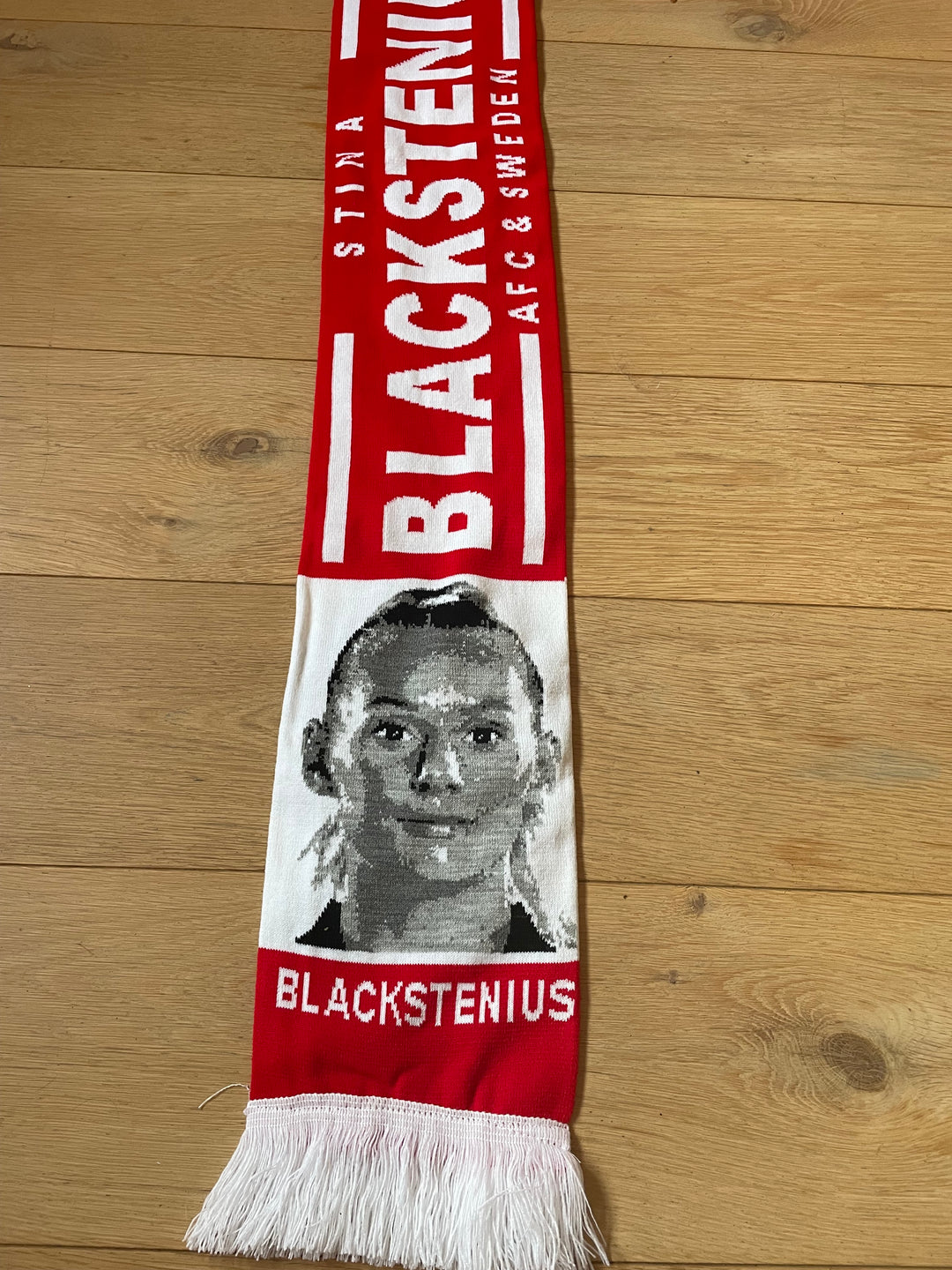 Blackstenius Scarf – The Match Day Shop