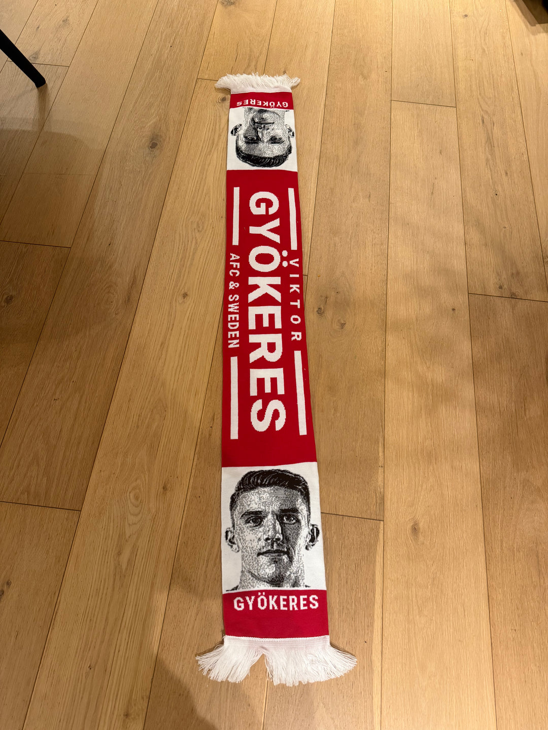 未使用　　アーセナル Gyökeres ホーム スカーフ 63A58050-5FDD-4E6D-B91B-