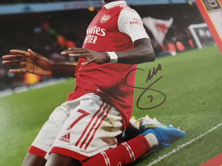 Saka signed Display – The Match Day Shop