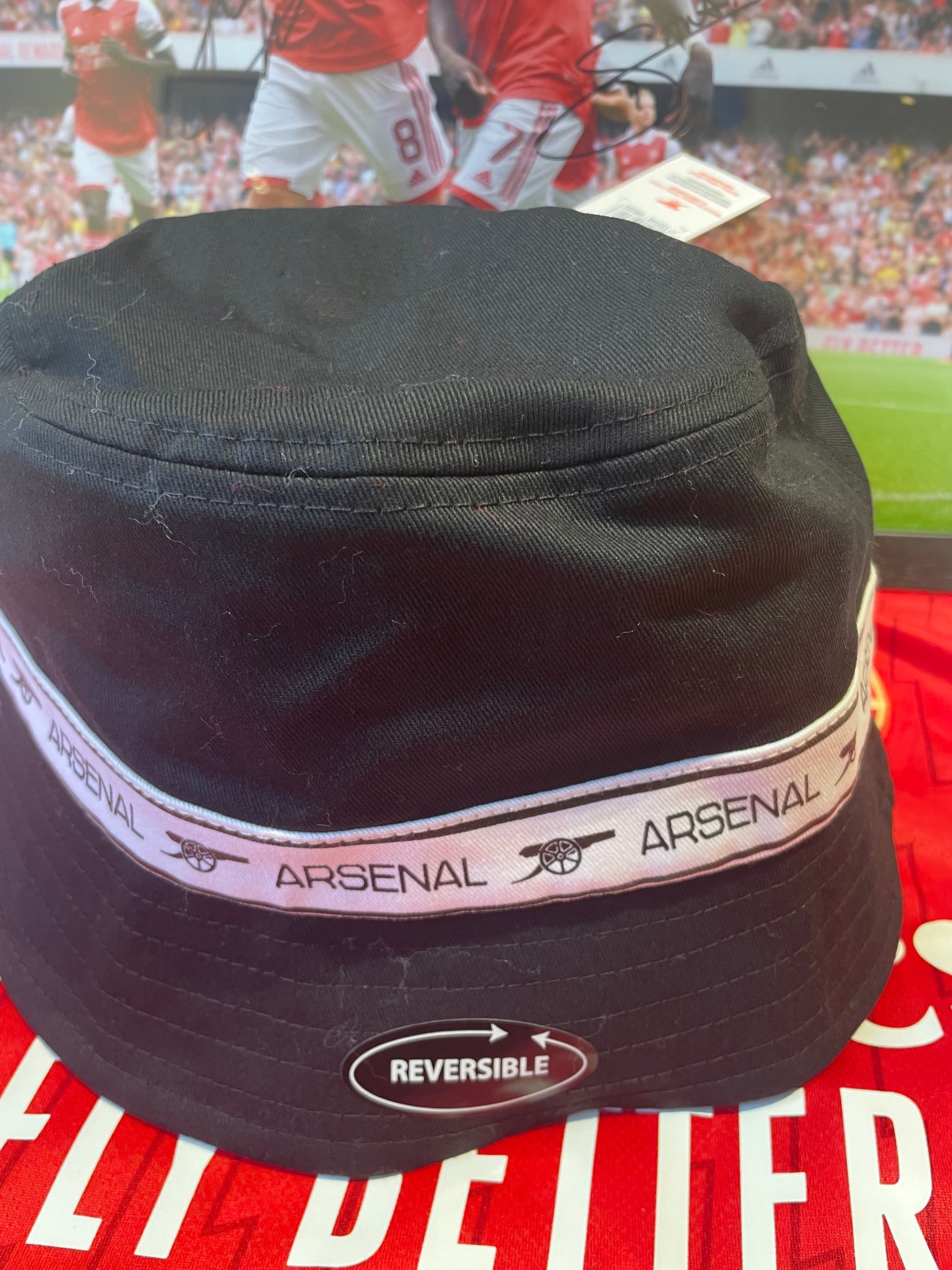 Arsenal Black Crest Bucket