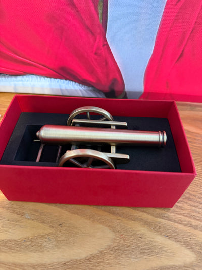 Cannon in gift box