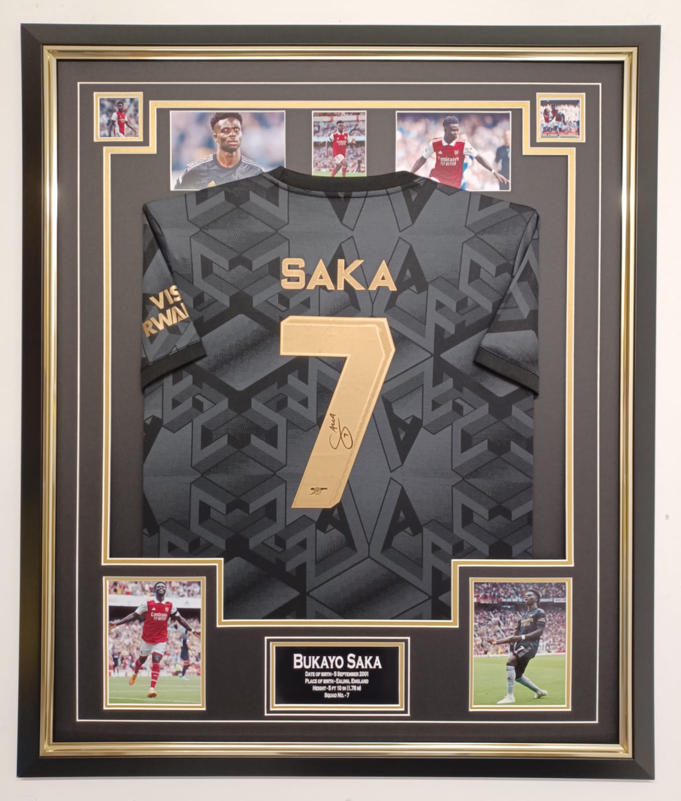 Saka Signed Shirt – The Match Day Shop